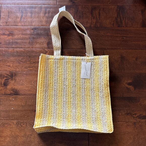 NEW Striped Straw Crochet Tote Bag Universal Thread Yellow Beach Summer - Picture 2 of 9
